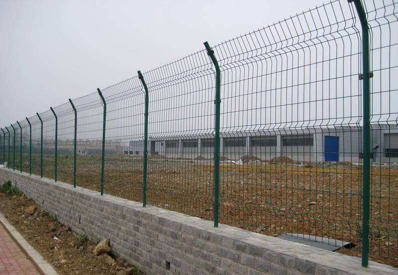 廠區(qū)護欄網(wǎng)